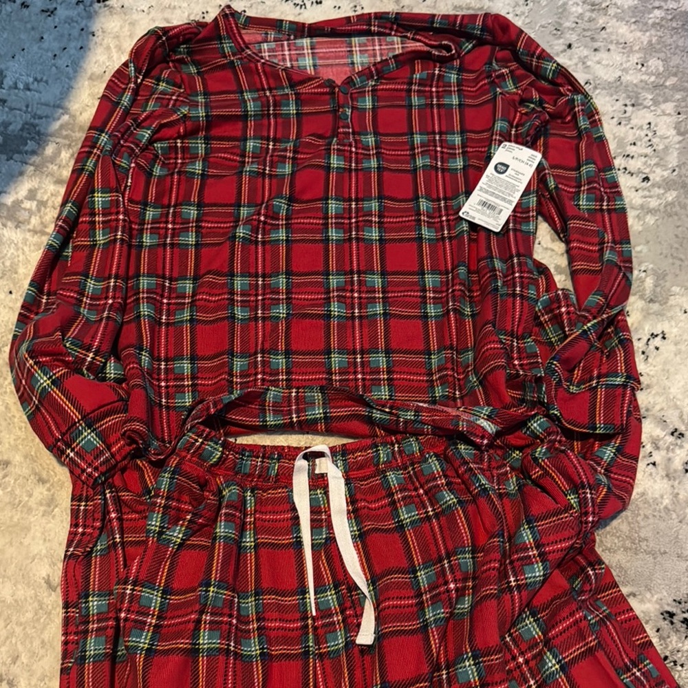 Gerber. Plaid 2 piece red, blue & green pajama set. Adult S. NWT.